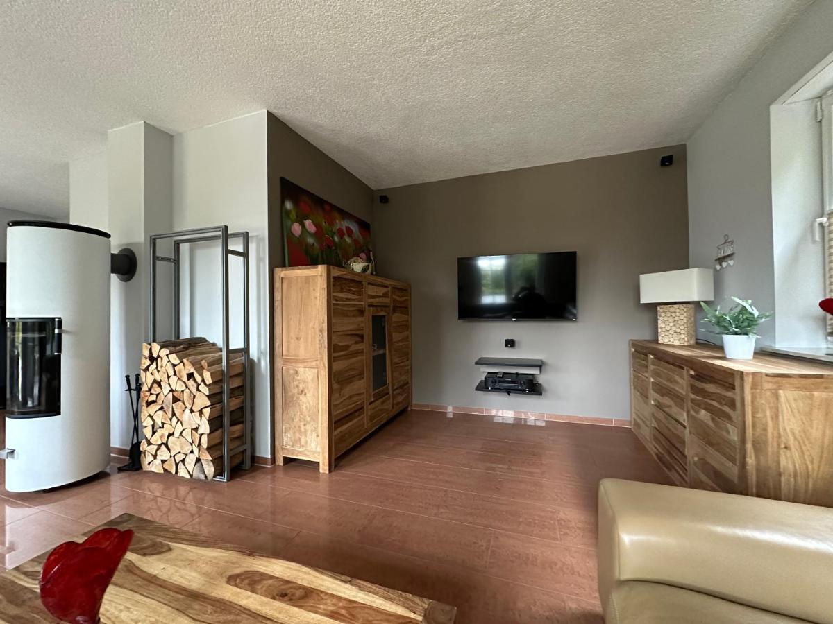 Stadtvilla In Leipzig 7 Personen 3 Schlafzimmer 2 Baeder Garten Und Terrasse Zentral Gelegen Messe Innenstadt Seen Dış mekan fotoğraf