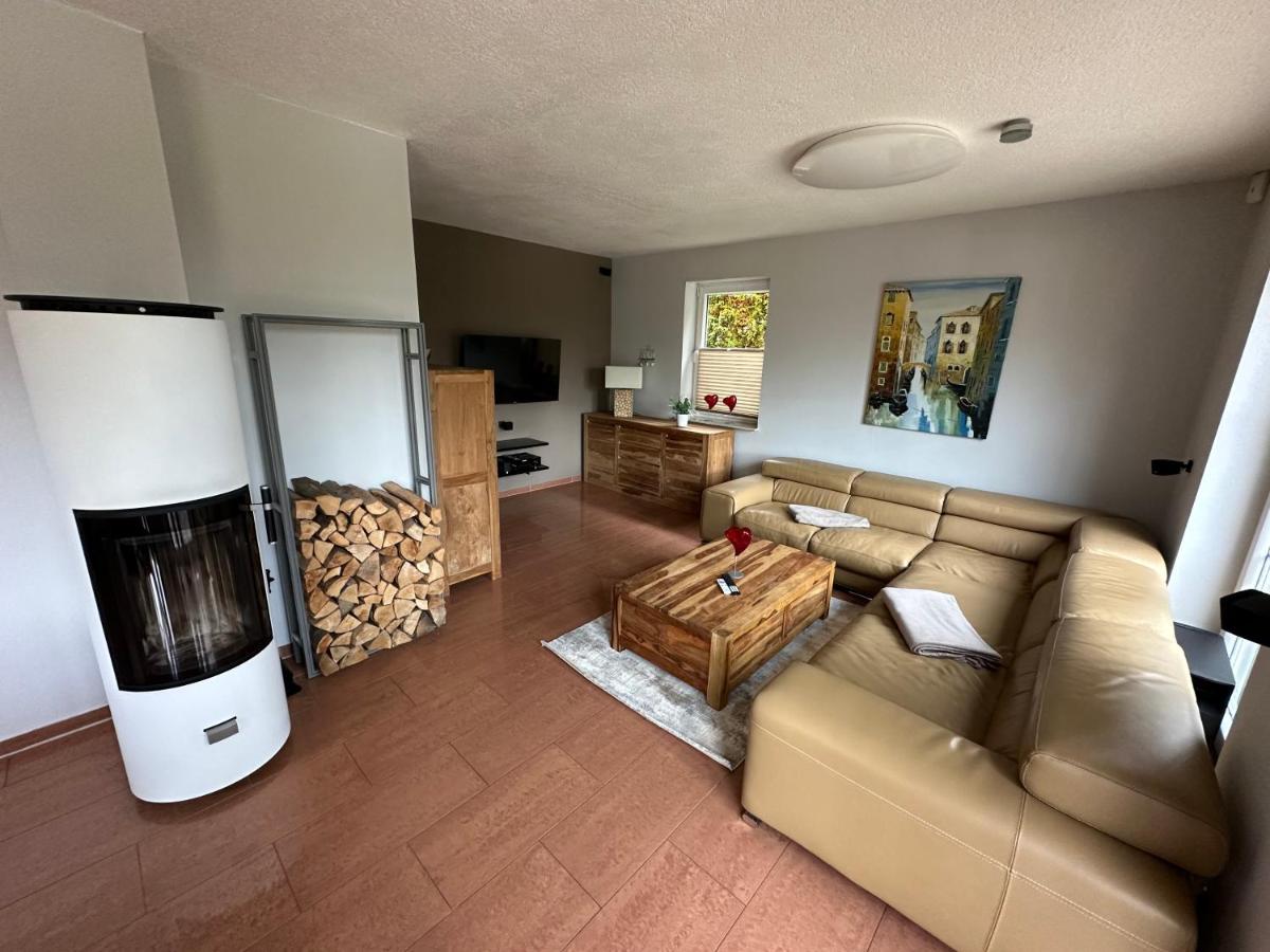 Stadtvilla In Leipzig 7 Personen 3 Schlafzimmer 2 Baeder Garten Und Terrasse Zentral Gelegen Messe Innenstadt Seen Dış mekan fotoğraf