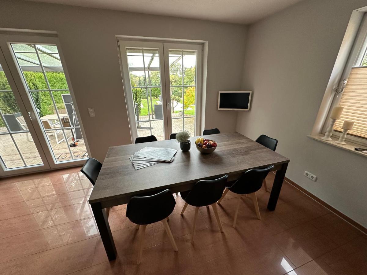 Stadtvilla In Leipzig 7 Personen 3 Schlafzimmer 2 Baeder Garten Und Terrasse Zentral Gelegen Messe Innenstadt Seen Dış mekan fotoğraf